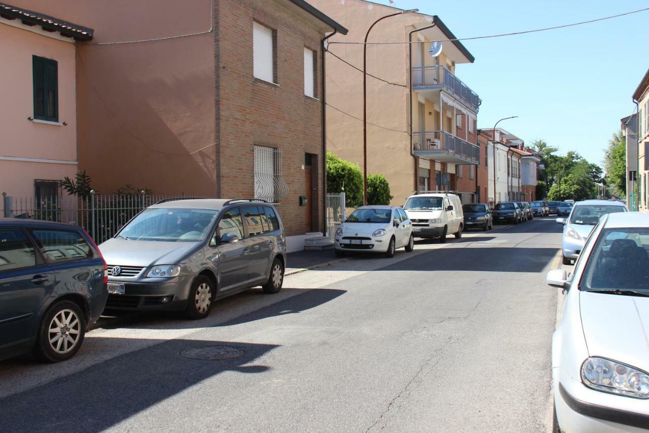 Casa Singola A Pochi Passi Dal Centro Storico Apartment Ravenna Exterior photo